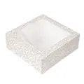 KARTONSKA KUTIJA S PROZOROM 30X30X8 CM BIJELA SA ZLATNIM UZORKOM
